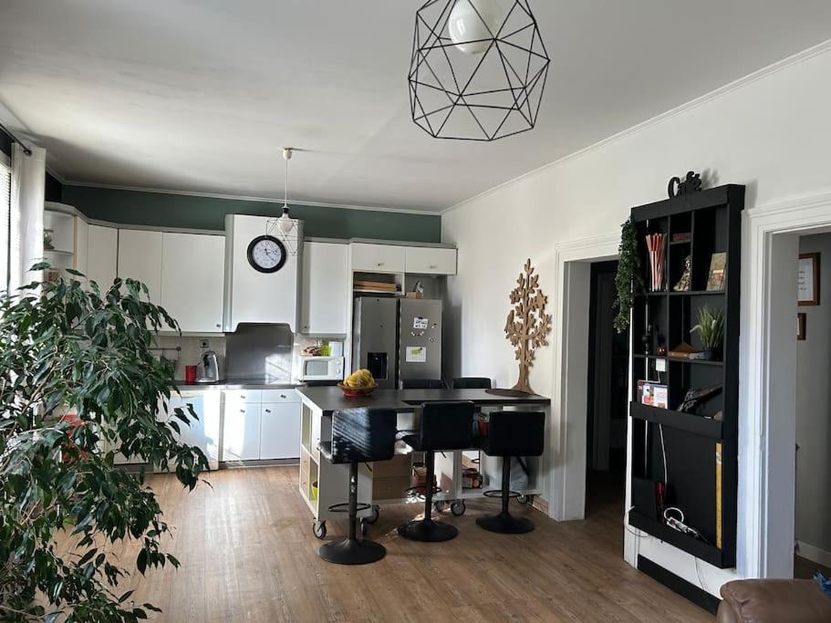 Madras Apartment แซ็ต ภายนอก รูปภาพ